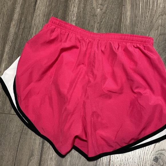 Nike Dri-Fit shorts - Picture 3 of 3